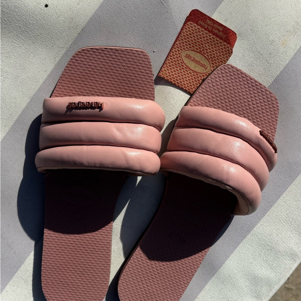 Havaianas Pink Slide Sandals